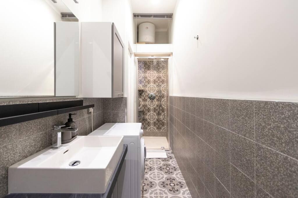 The Italian Design - 10 Minutes To Duomo Apartment Milano Exterior foto